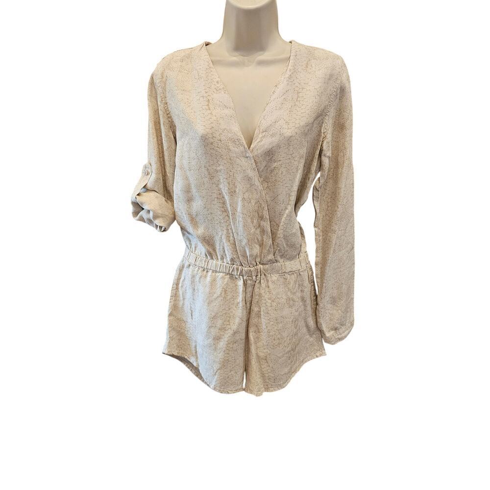 Cloth and Stone Anthropologie pocket Romper XS Neutral Snake Print Linen tencel